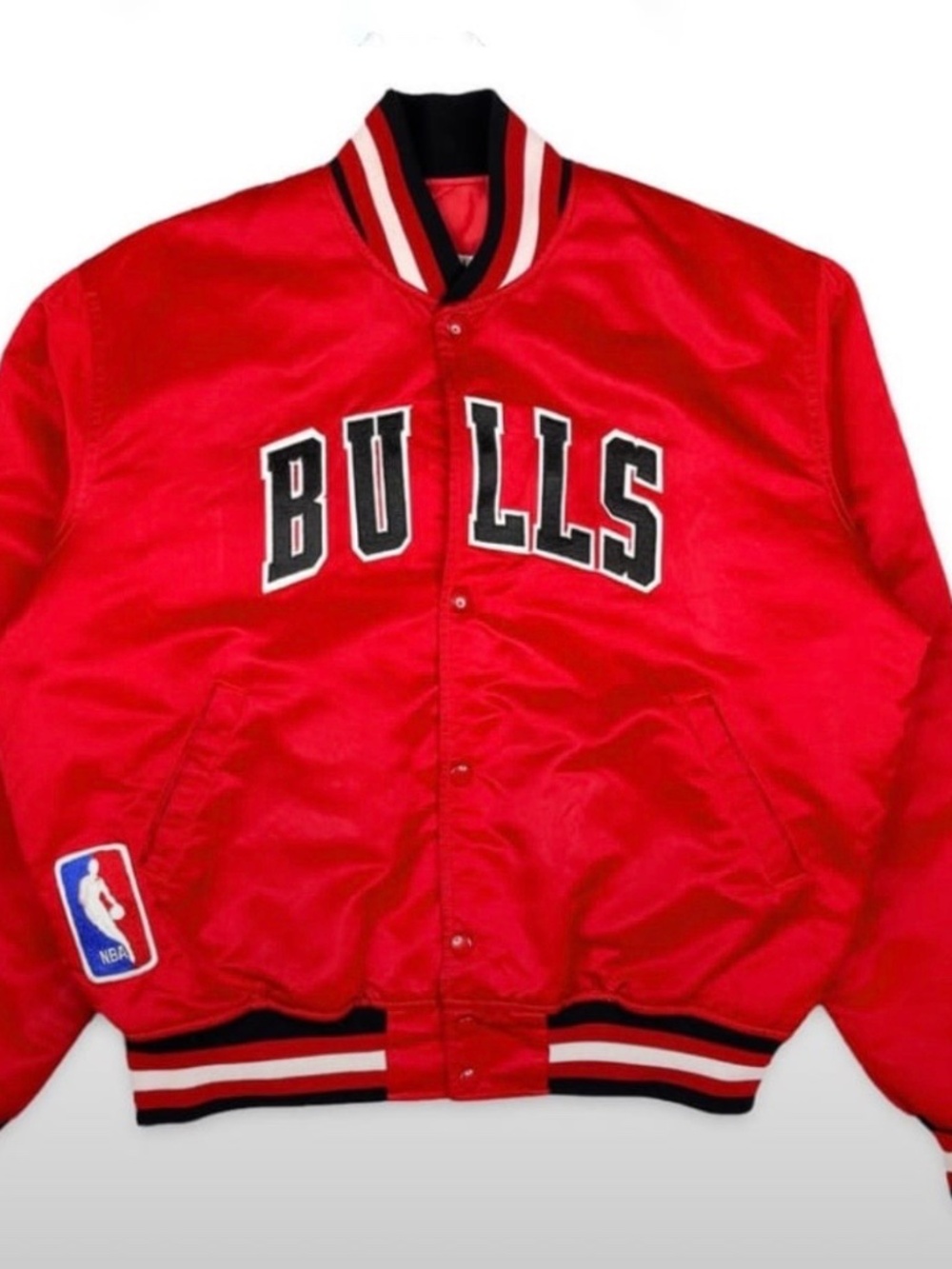 Vintage 80s Starter Chicago Bulls NBA Red Satin Jacket Size XL Jordan Era